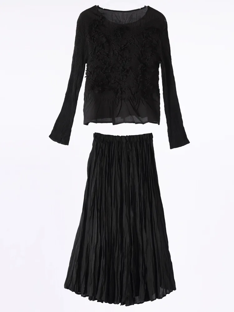 Solid Color Embroidered Long-sleeved Top Handmade Pleated Two-piece Overskirt Suit - Black