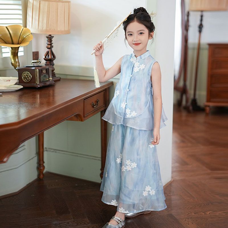 Fashionable And Chic Two-Piece Vest Top Set