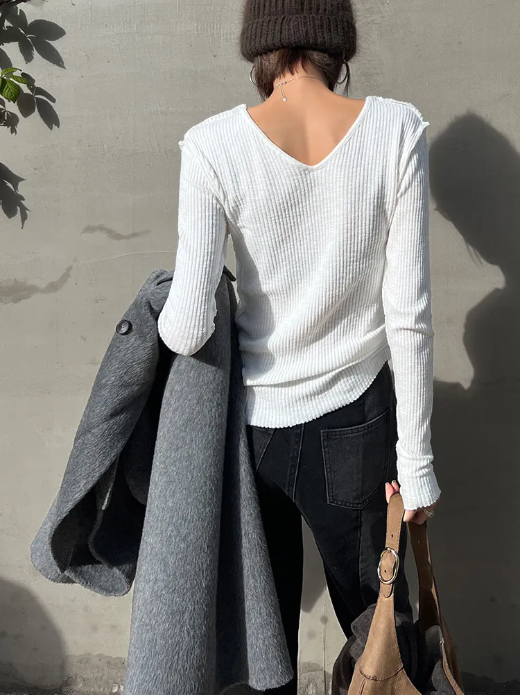 Long Sleeve T-shirt Bottoming Shirt Short Inner V-neck Top - White