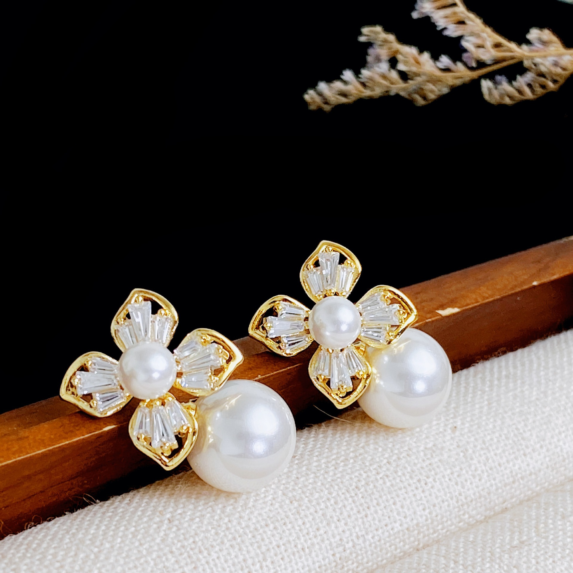 https://cf.cjdropshipping.com/quick/product/33d5d13d-30af-4825-9bdb-a692b676eab9.jpg