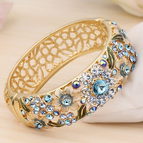 Bracelet Hollow Enamel Gold Plated Ornament