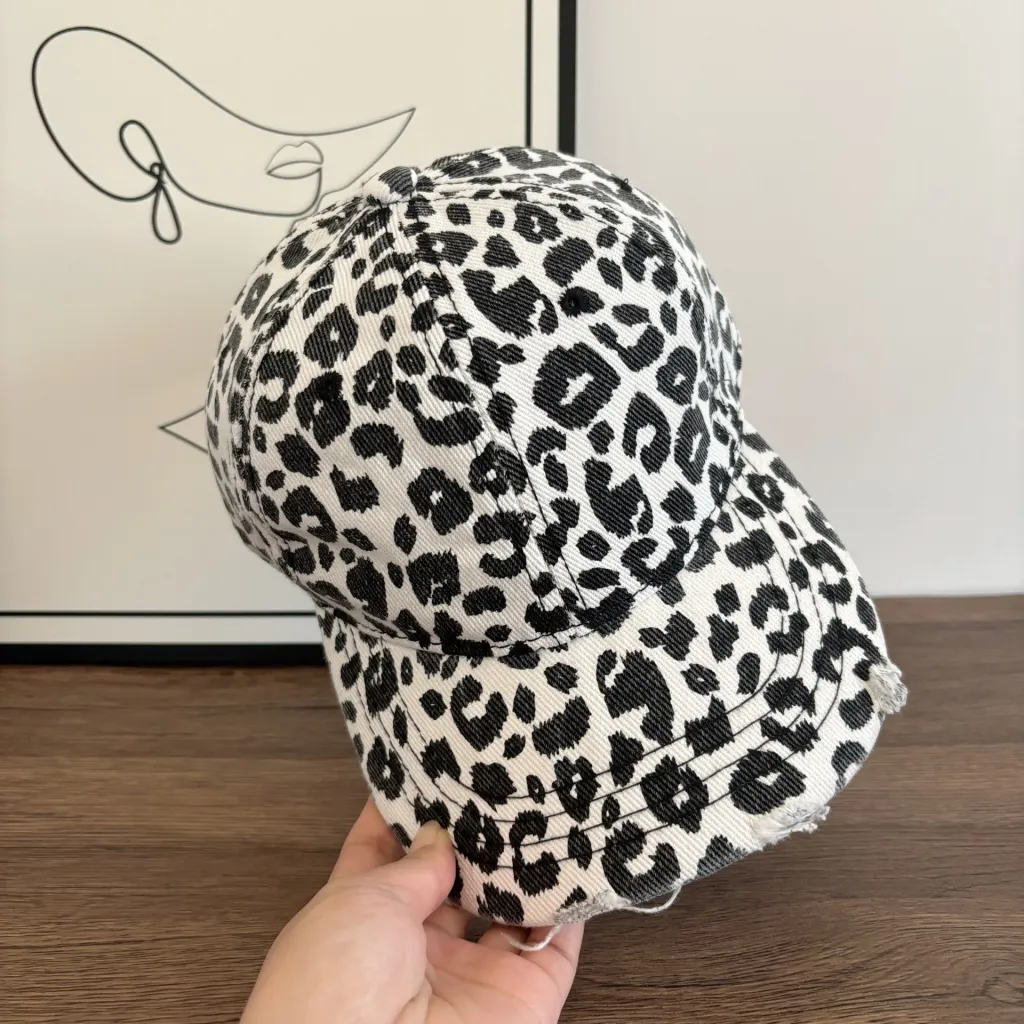 European And American Street Hip Hop Peaked Cap Fashion Trend Niche Hat - White