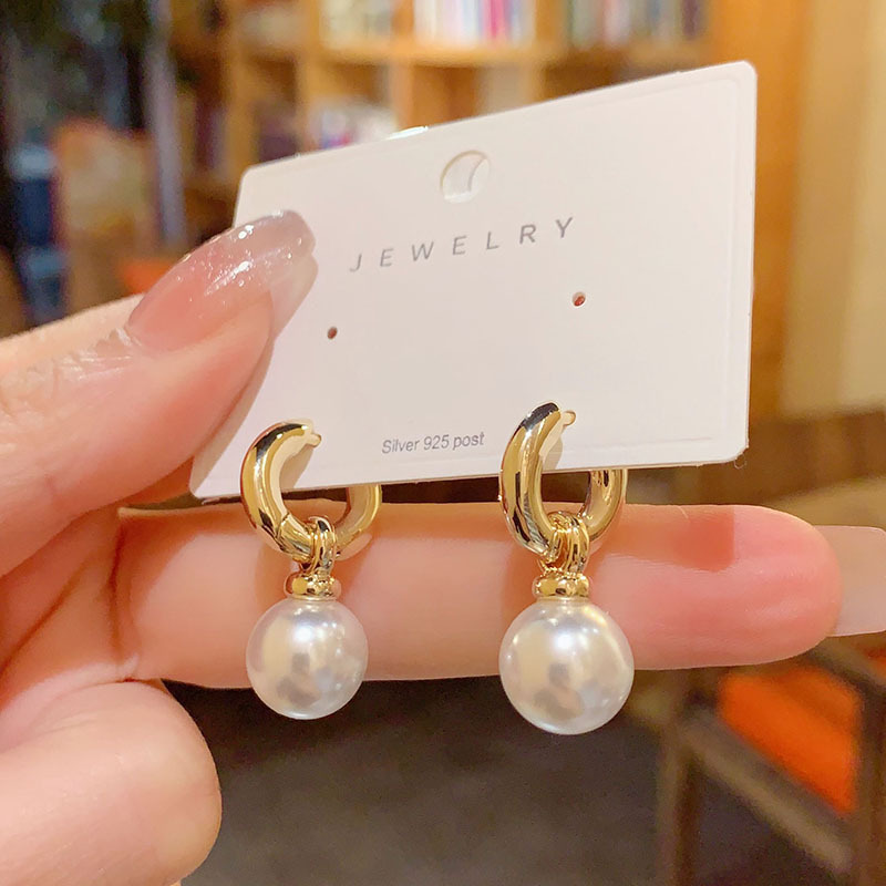 Same Style Pearl Ear Clip High-grade Elegant Internet Celebrity