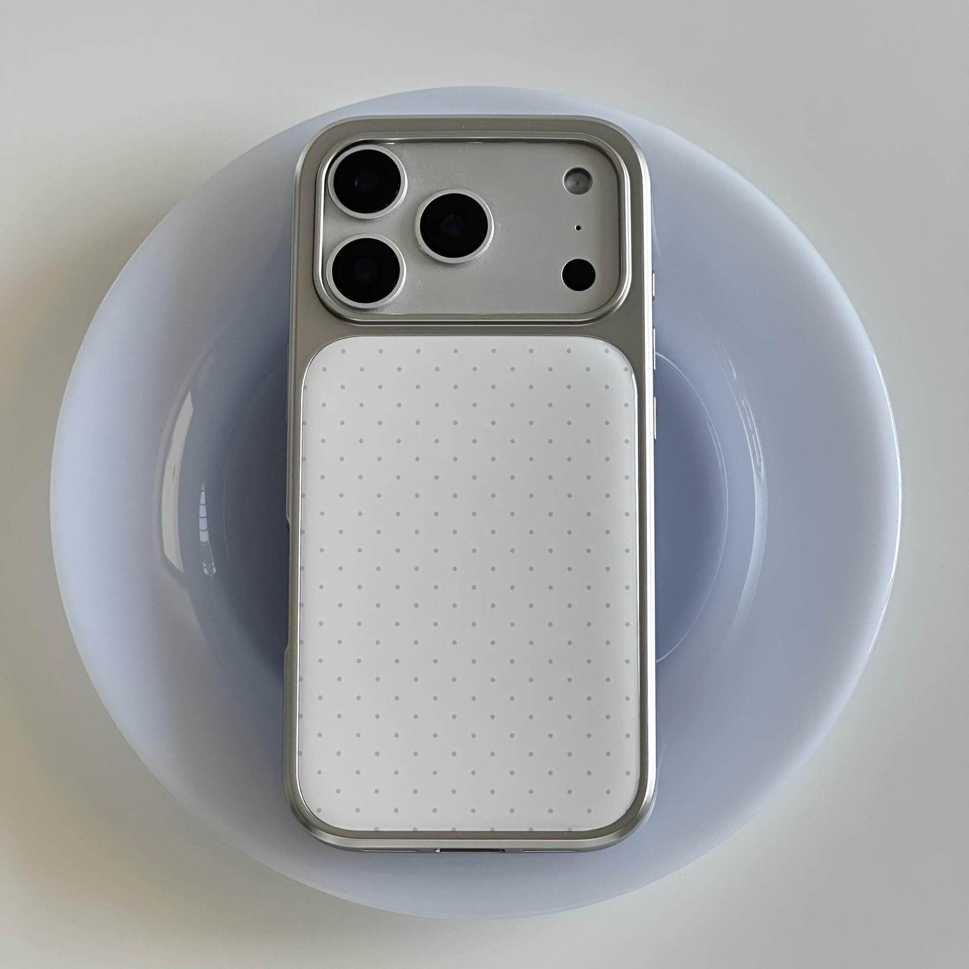 Versatile Polka-Dot Plaid Electroplated Silver Phone Case