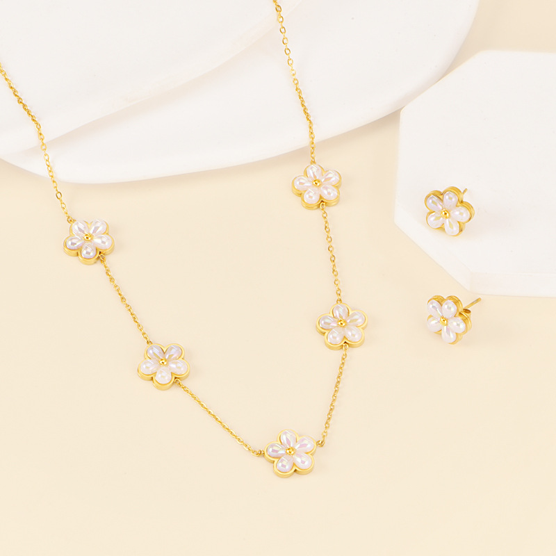 Stainless Steel Pearl Five-Petal Choker, picture 2 of 5