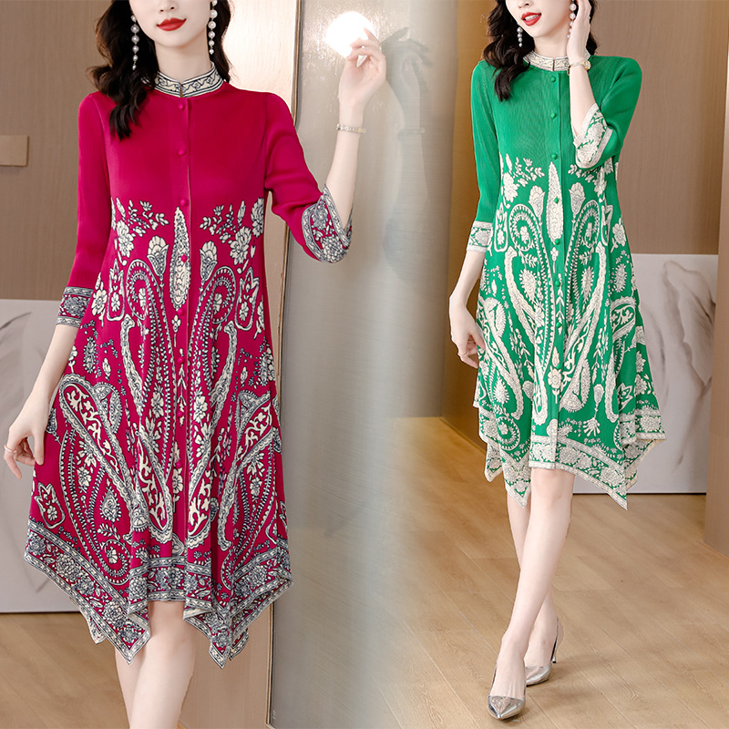 Pleated Print Long-Sleeve Dress, picture 5 of 8
