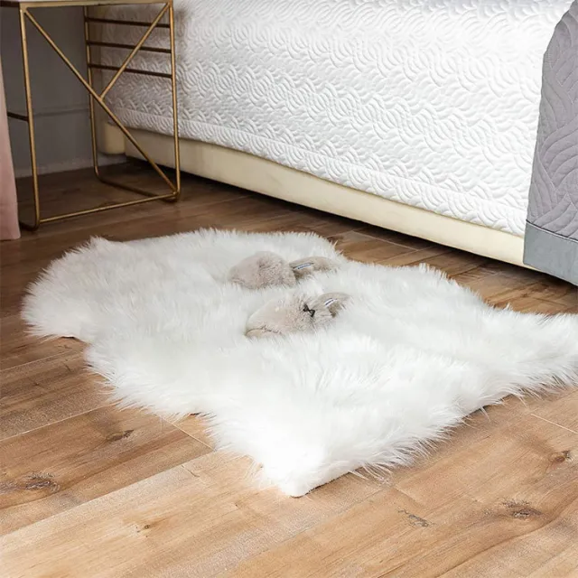Simple And Versatile Plush Rug For Home Living Room Flat Bottom Fish Shape - Shop at LoveMi