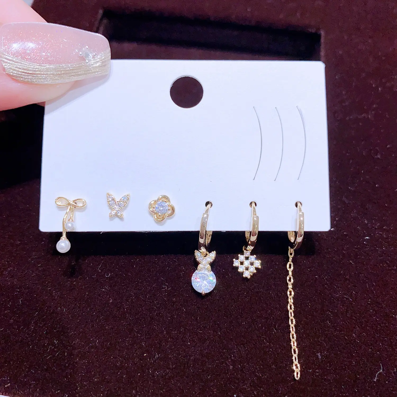 Exquisite Small And Versatile Zircon Stud Earrings