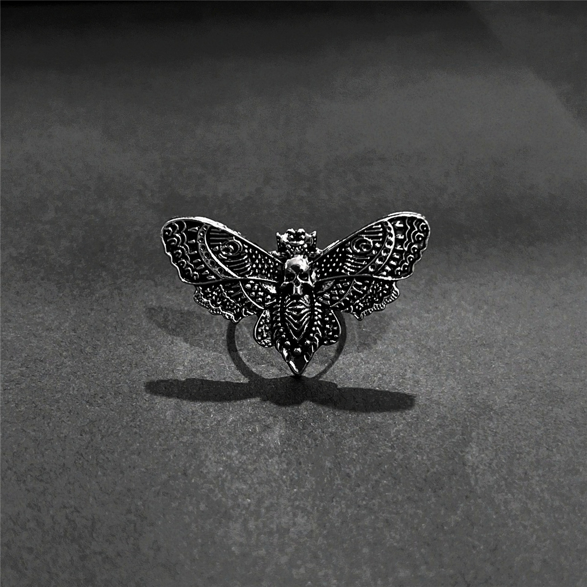 New Retro Insect Bat Love Personality Ring
