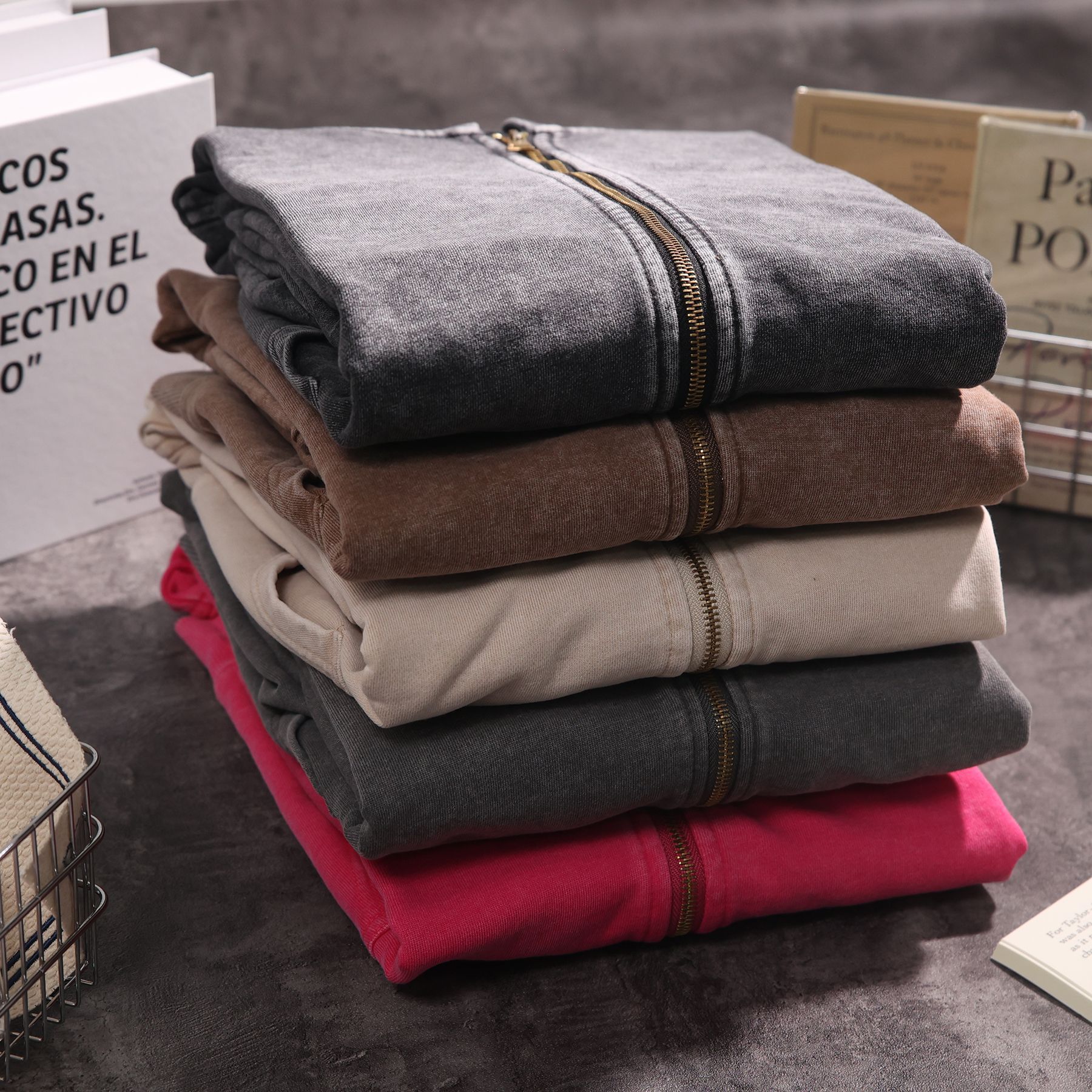 https://cf.cjdropshipping.com/quick/product/34c38bcd-330a-43c2-882b-88b819eb7d9e.jpg