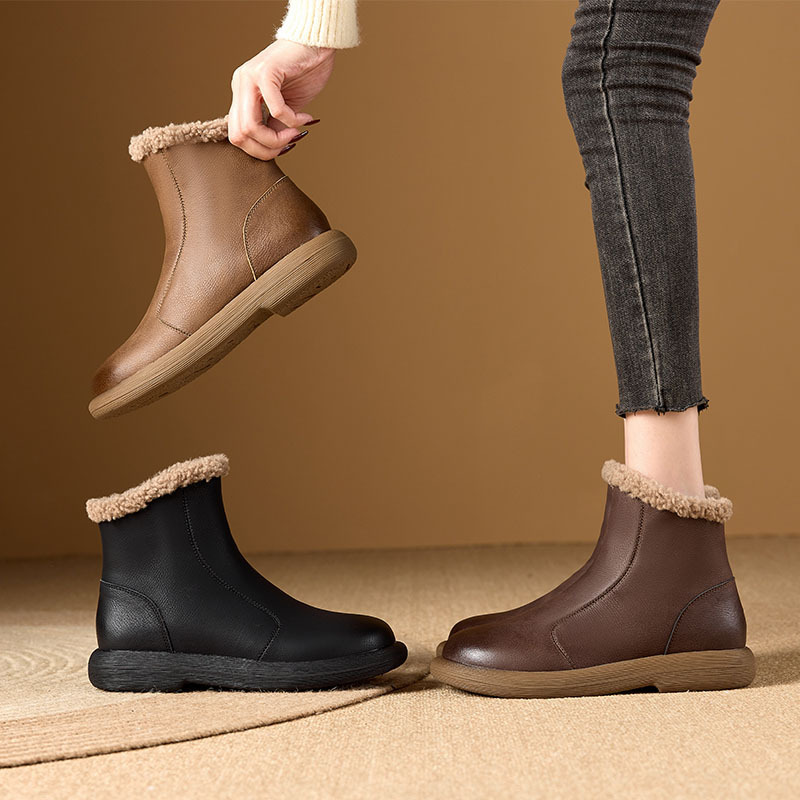 Women's plush-lined side-zip ankle boots supplier image 1