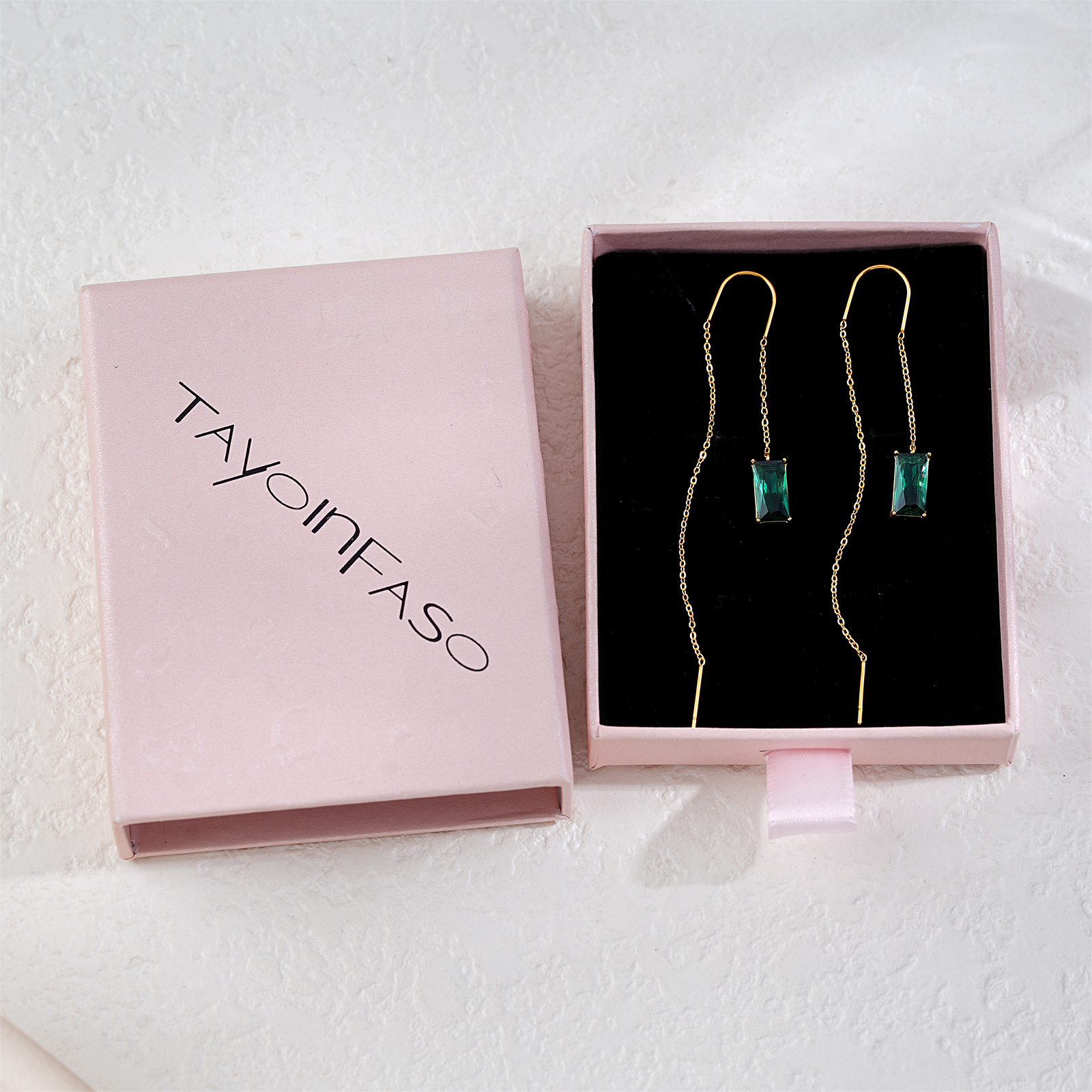 https://cf.cjdropshipping.com/quick/product/34f61e33-ffdc-442f-bd60-c46ad0b5bf1e.jpg