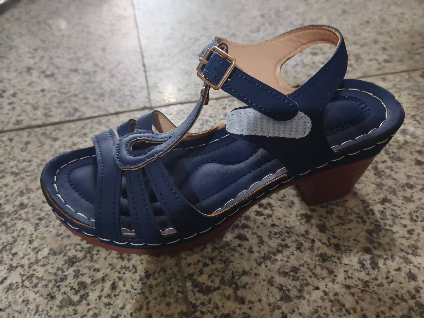 https://cf.cjdropshipping.com/quick/product/3512a612-5540-4322-b4d9-9913de49bfa8.jpg