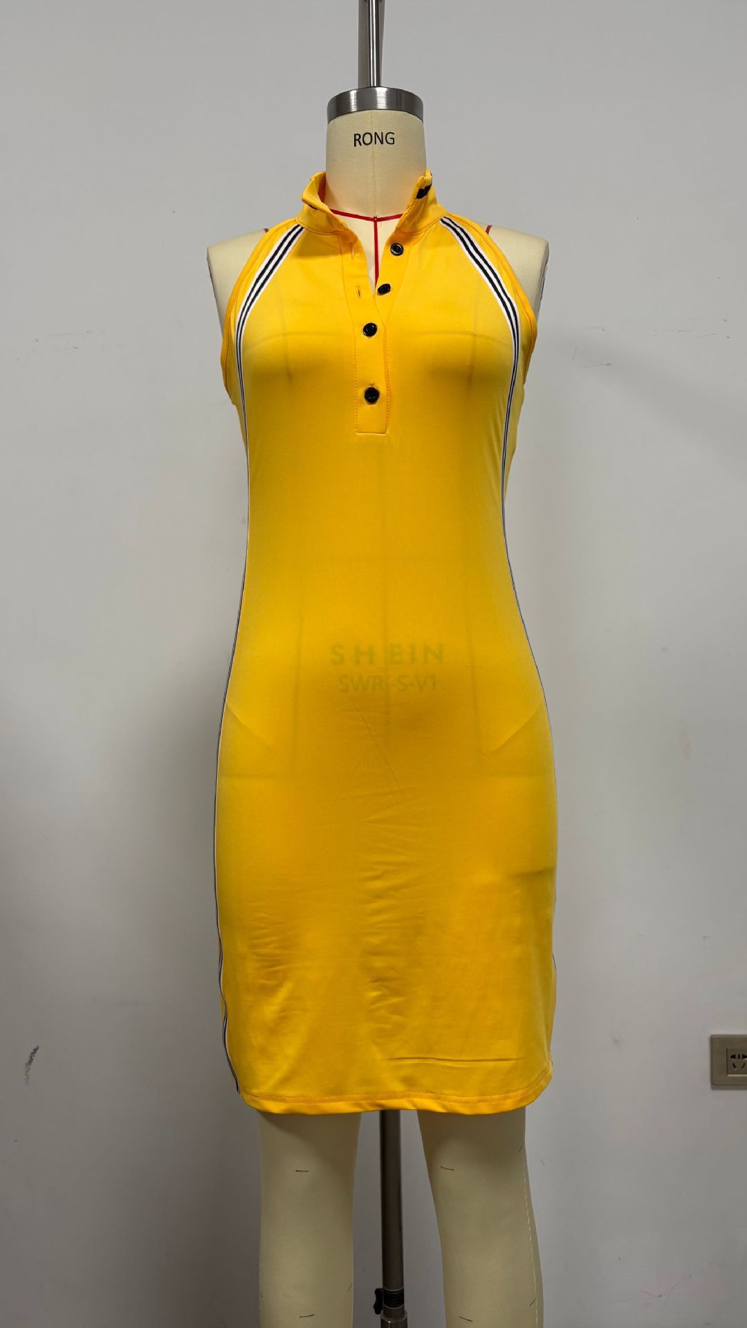 https://cf.cjdropshipping.com/quick/product/3515795c-4fff-4e4e-96f4-88e3d47cd1ba.jpg