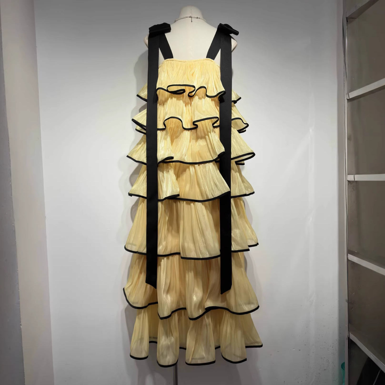 Buy Women's Clothing Online | Buy Trending Dresses for Women Buy Women's Clothing Online | Buy Trending Dresses for Women