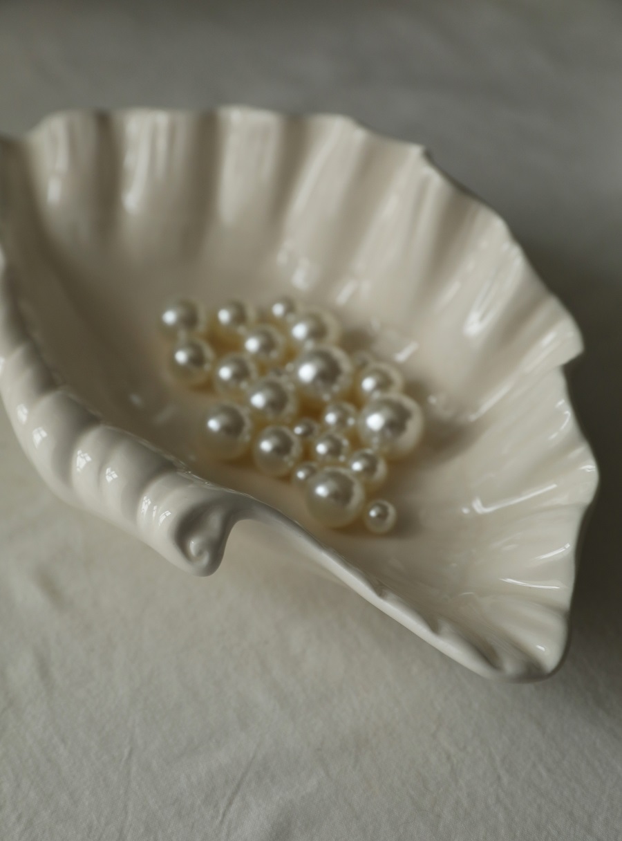Gentle Cream Color Three-dimensional Shell Retro Ceramic Dinner Plate - Image 11