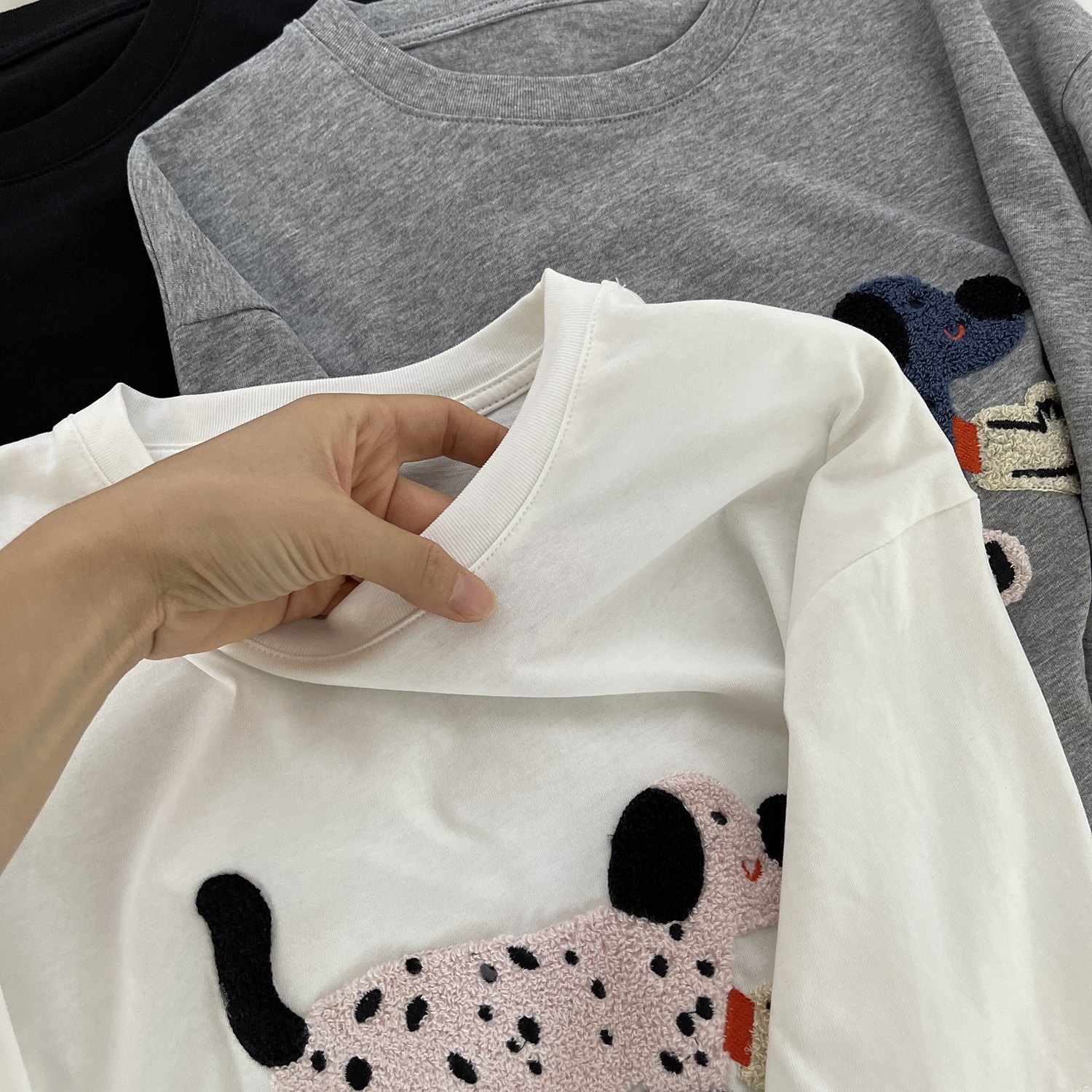Heavy-duty 3D Embroidered Puppy Crewneck Short-sleeve Womens Top
