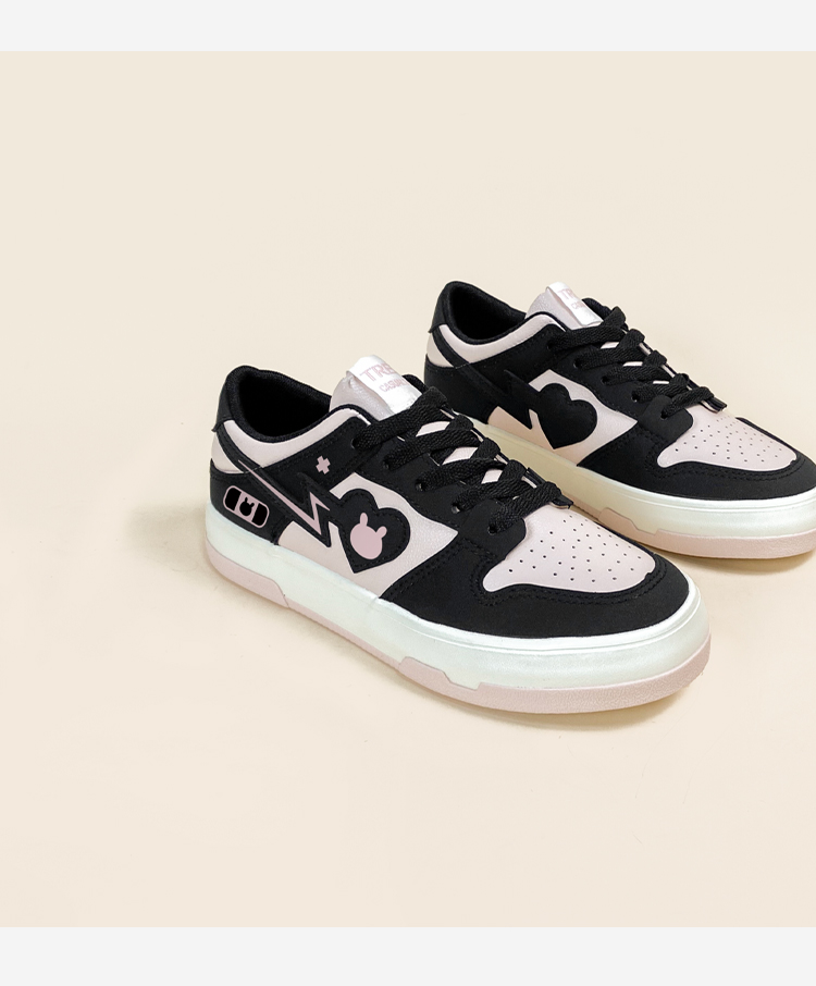 Pink And Black Color Matching Low Top Sports Board Shoes For Women