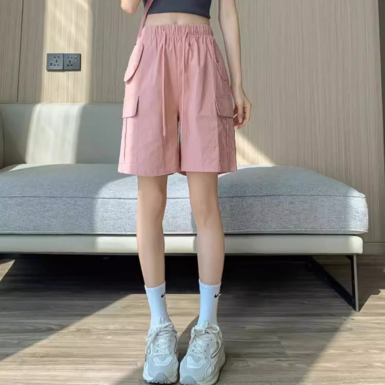 https://cf.cjdropshipping.com/quick/product/3605c470-2702-472e-8464-3d2a37c896e9.jpg