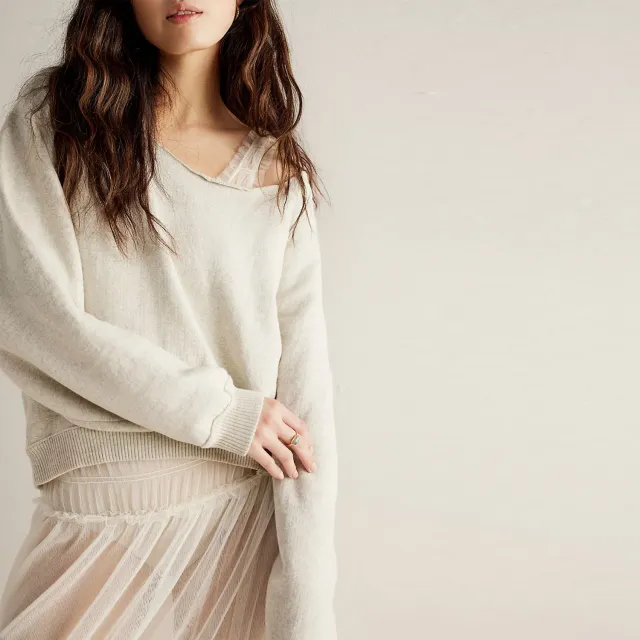 Women's Two color Woolen Loose Sweater Khaki - Shop at LoveMi