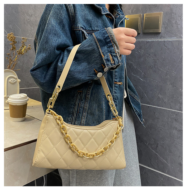 Title 1, One-Shoulder Messenger Bag Female Fashion Port...