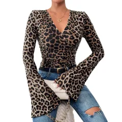 Leopard Layered V-neck Flared Sleeves Slim-fit Sexy Knitted Top - Red - View 1