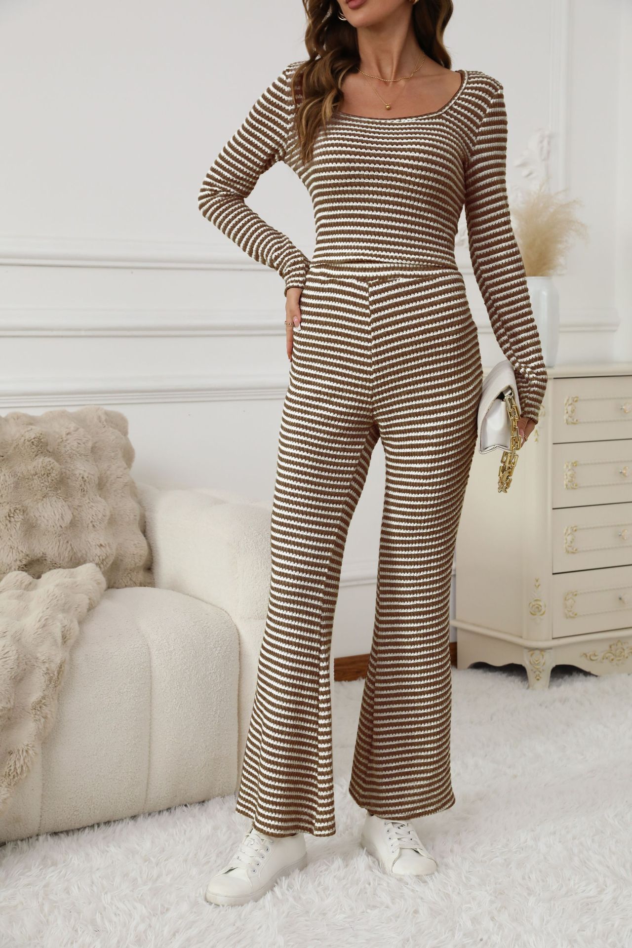 Buy Women's Clothing Online | Buy Trending Dresses for Women