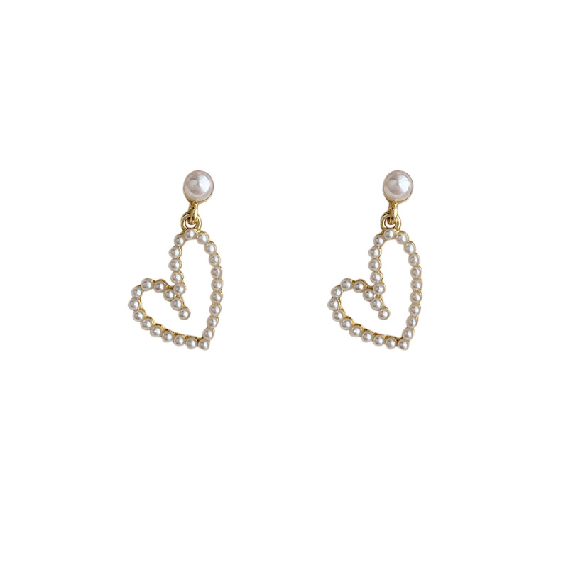 Pearl Hearth-shaped Earrings Dignified Hollow Stud Earrings New