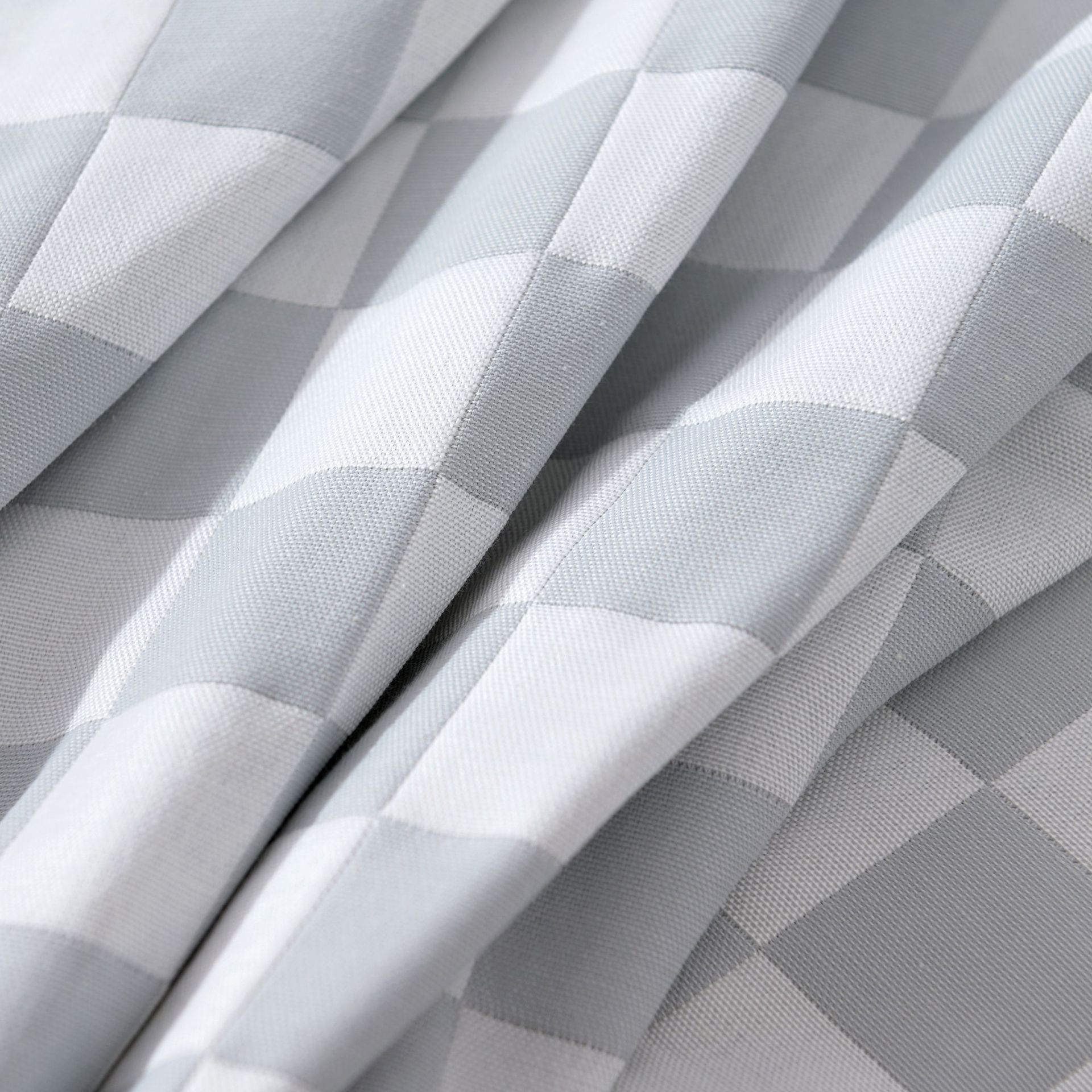 Japanese-style Single Cooling Blanket Nap Blanket Tech-Embroidered Ice Silk Summer Quilt