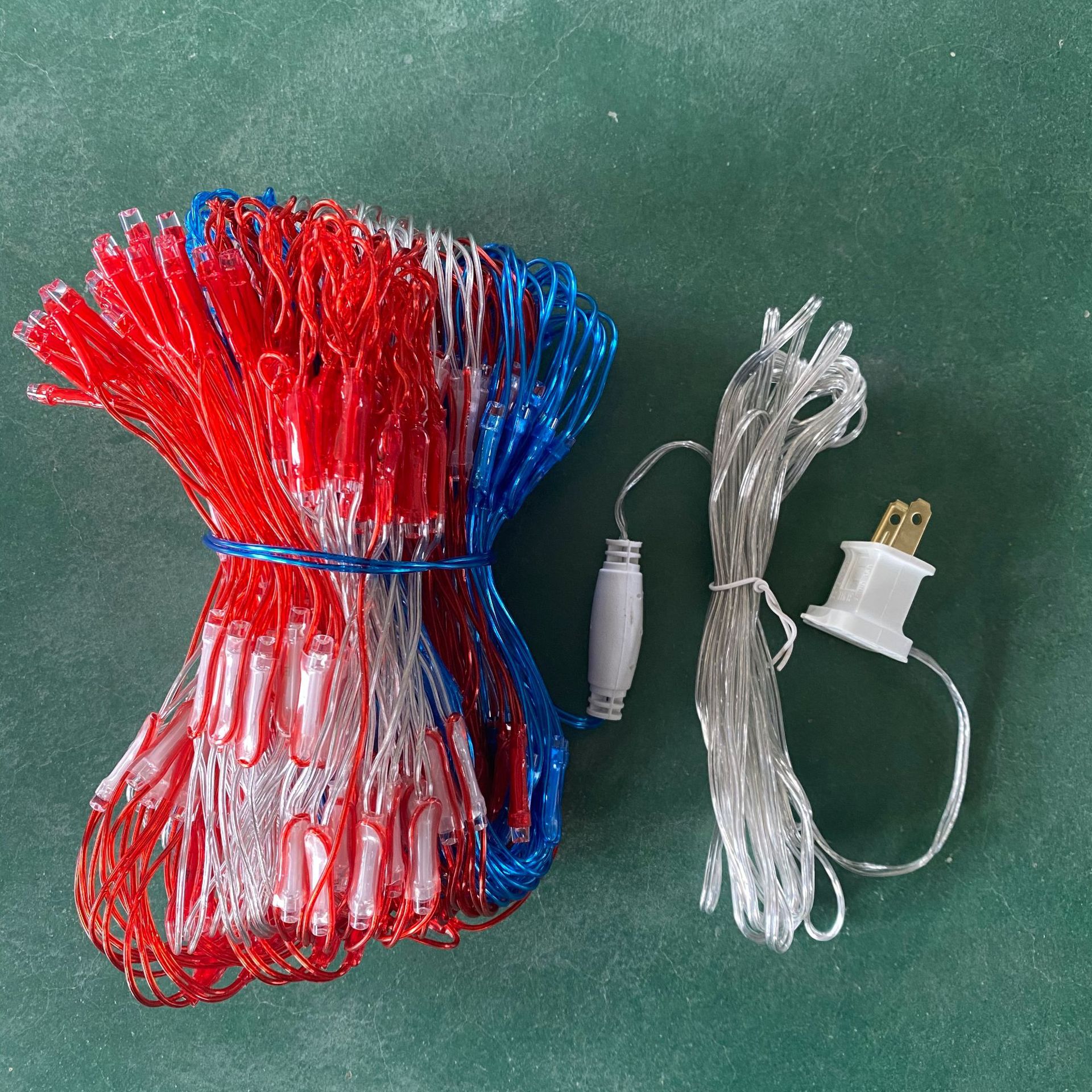 أضواء شريطية تصميم العلم الأمريكي للعيد الوطني تعمل بالطاقة الشمسية