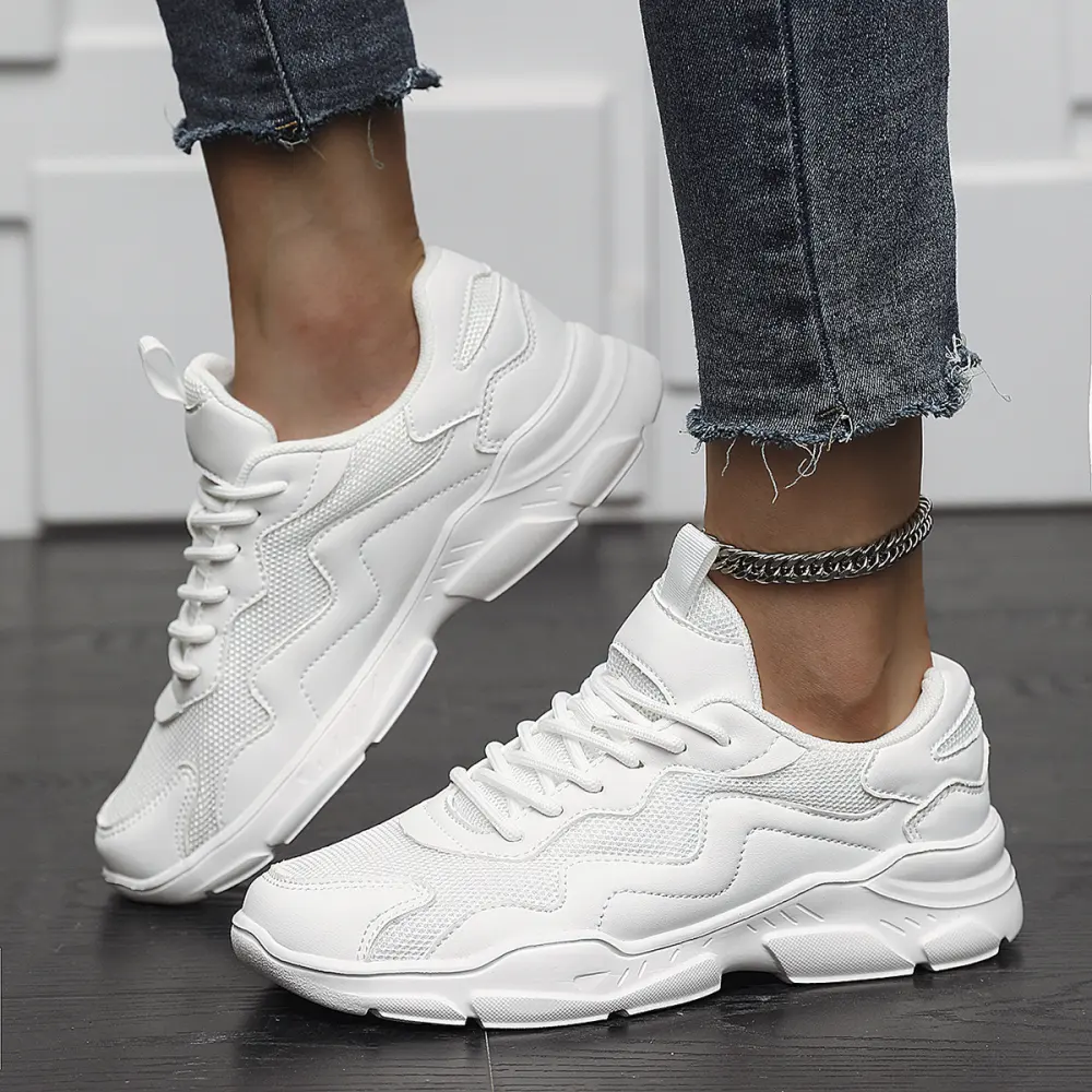 Leisure Sports Shoes with Breathable Mesh Surface