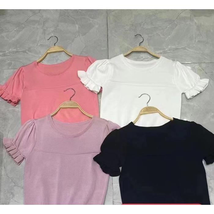 Lightweight And Charming Womens Short-sleeve T-shirt Featuring A Stylish Puff-sleeve Design