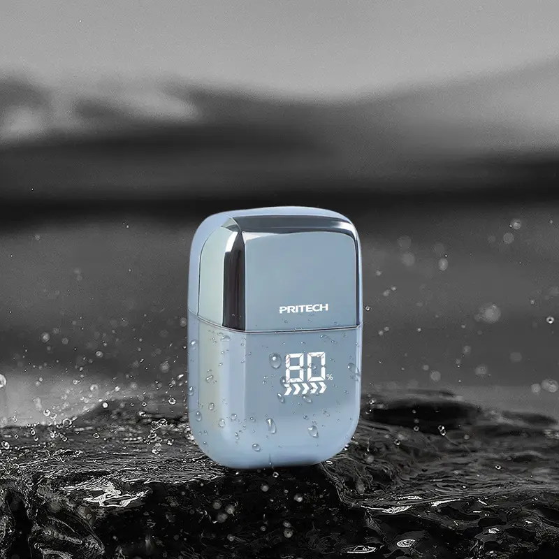 Stylish Dual-Blade Shaver For Mens Travel Needs