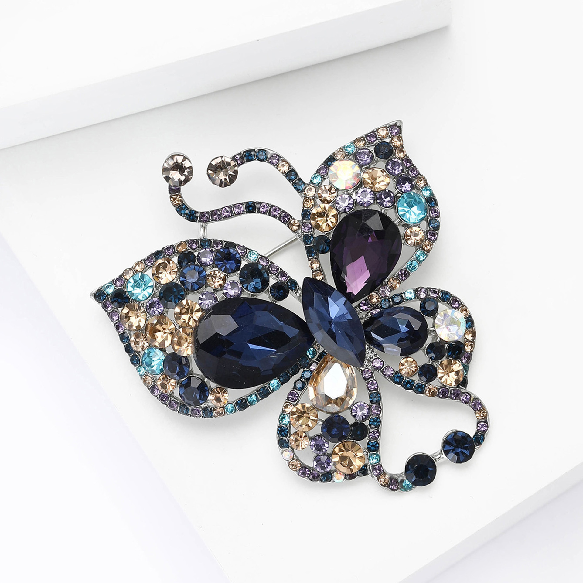 Butterfly Brooch Fashion Style