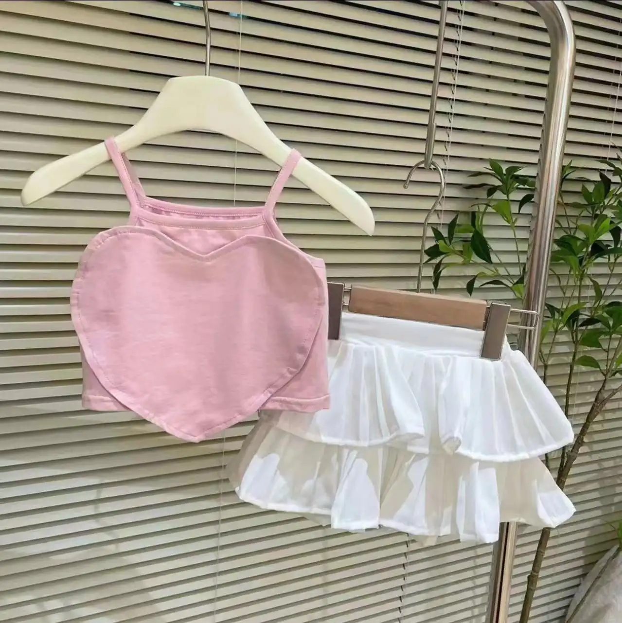 Girls' Summer Sleeveless Love Thin With Shoulder-straps All-match Cake Pleated Skirt
