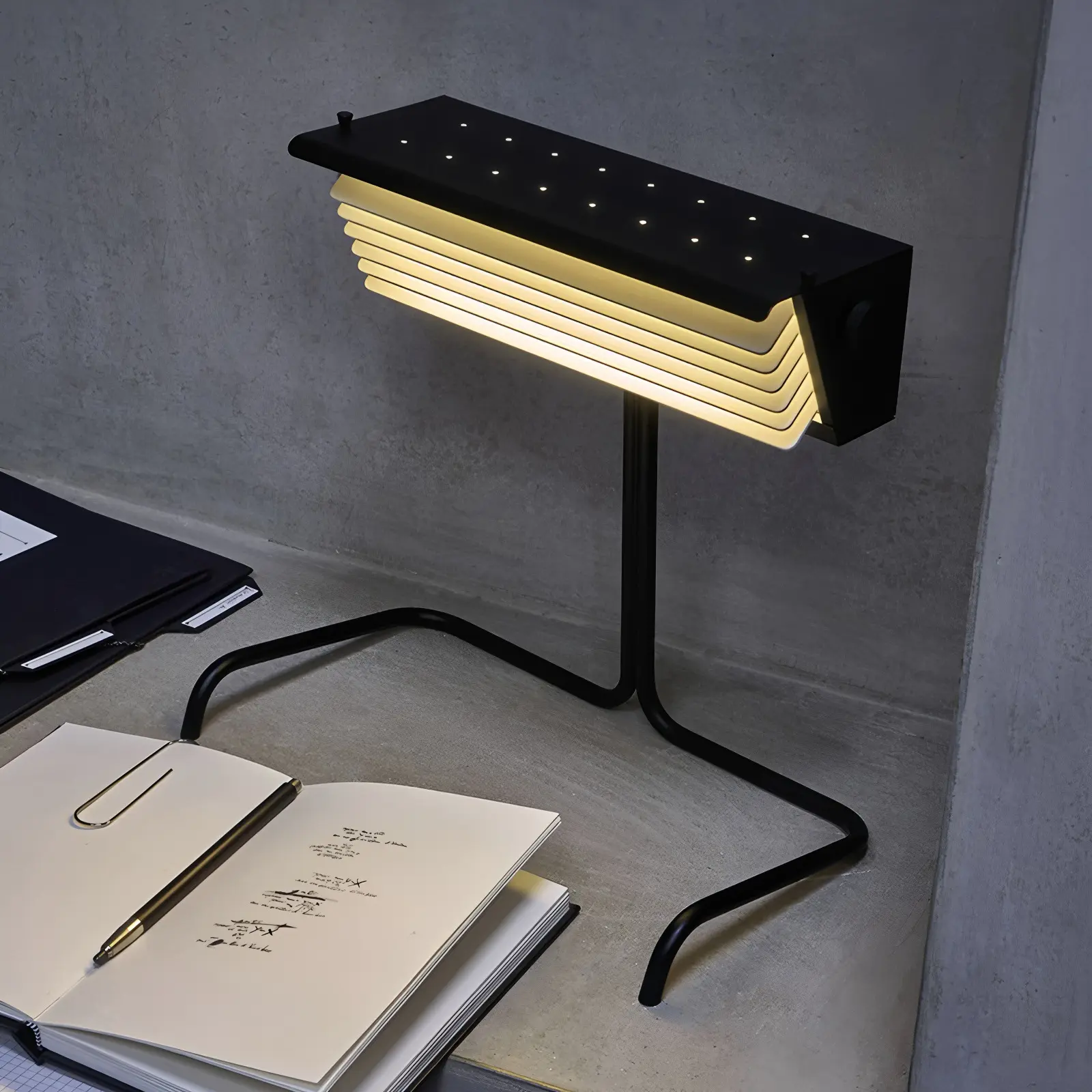 Nordic Retro Minimalist Bedroom Bedside Lamp