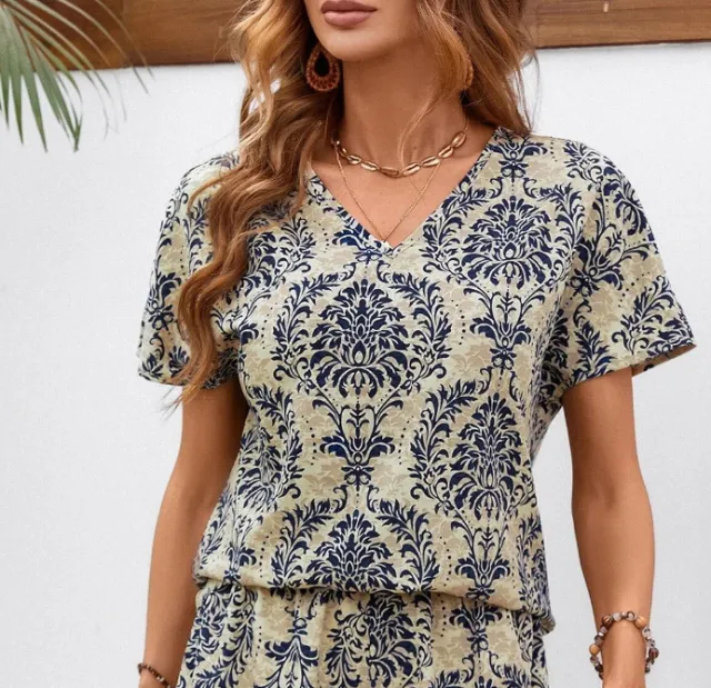 Loose Printed Casual Suit V neck Short Sleeve Top Elastic Waist Shorts Top M - Shop at LoveMi