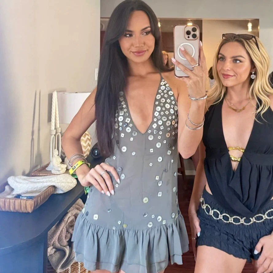 Fashionable And Sexy Sequined Halter-neck Womens Dress