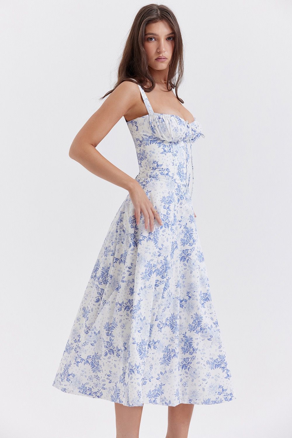 Buy Women's Clothing Online | Buy Trending Dresses for Women