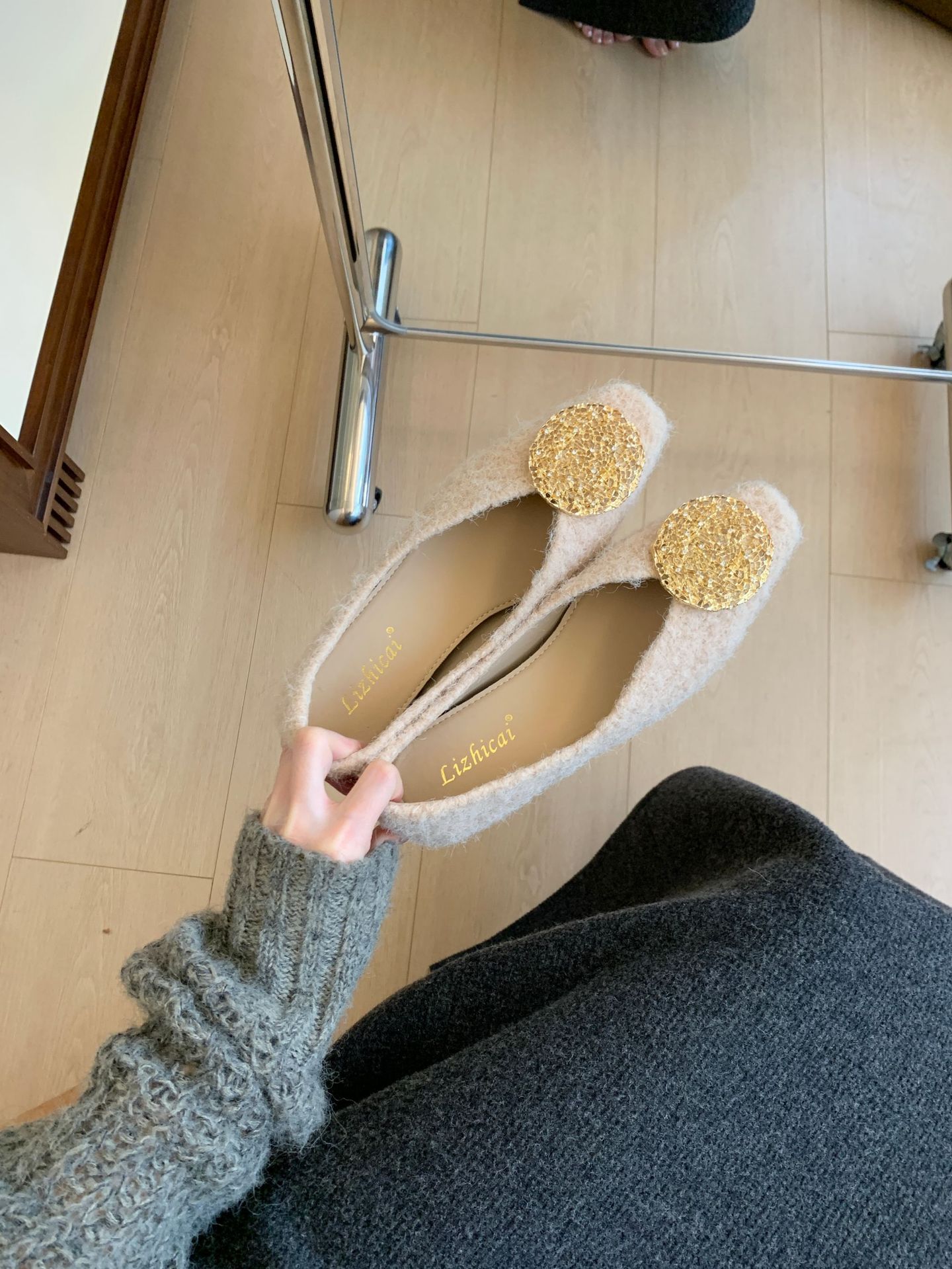 Square Toe Flats, picture 2 of 3
