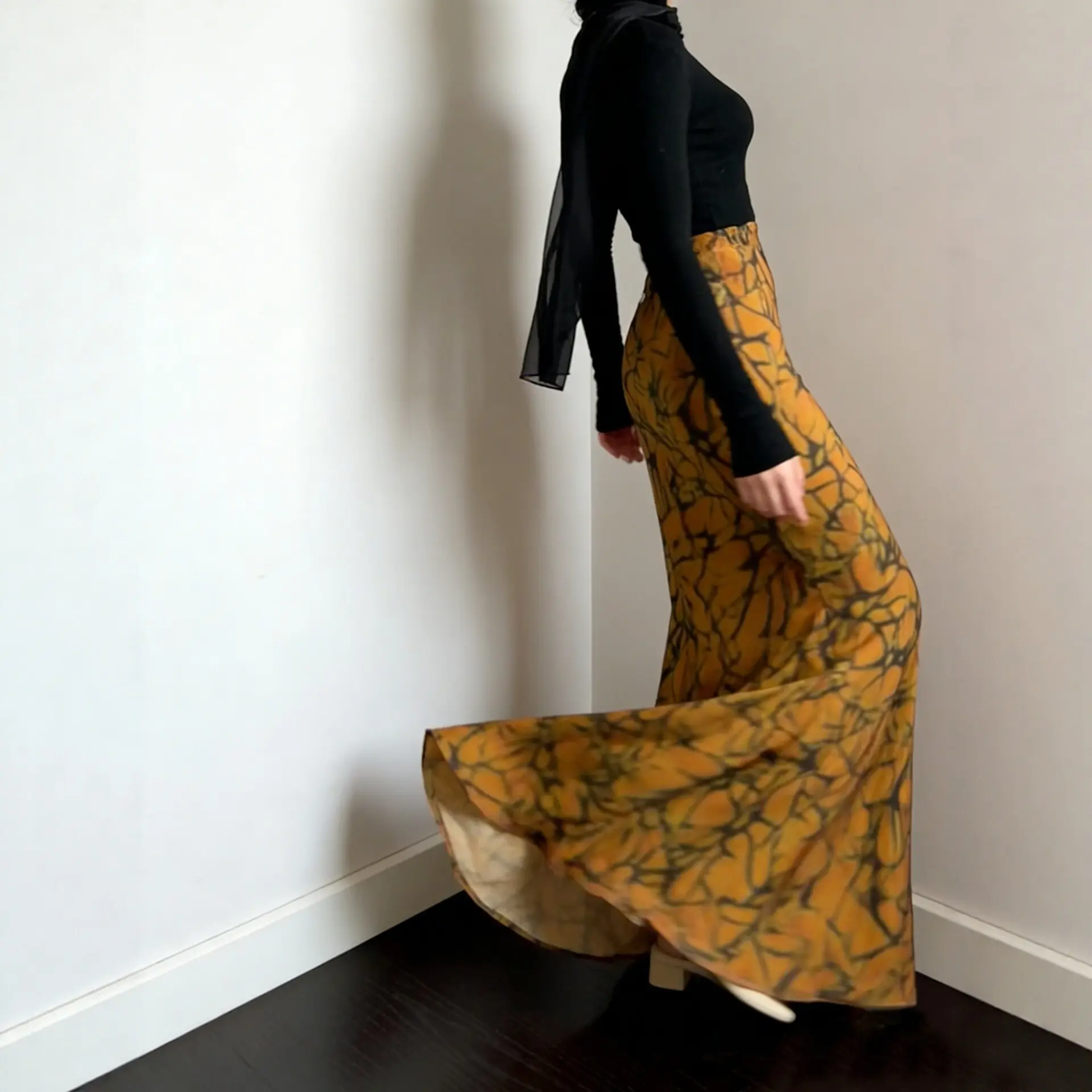 Retro-printed High-waisted Mermaid Midi Skirt