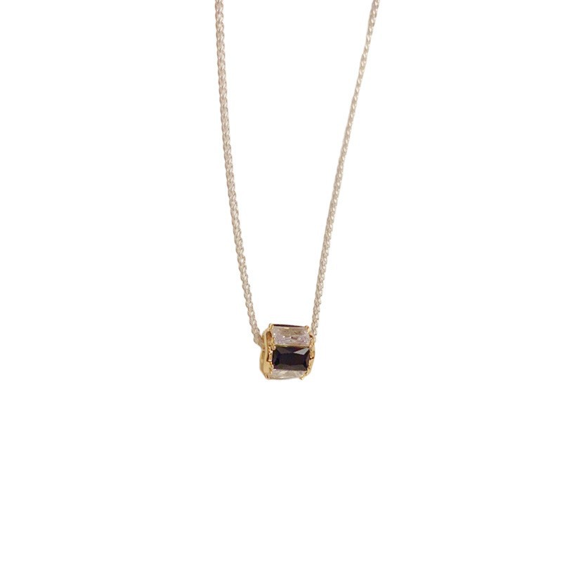 French-style Vintage Chic Minimalist Black Zircon Petite-waist Necklace