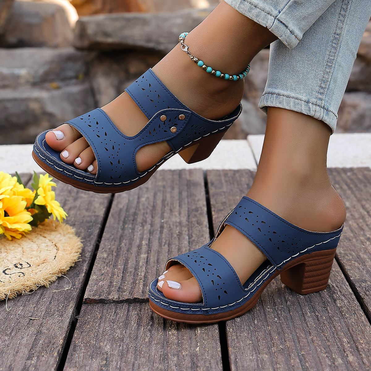 Chunky-Heel Round-Toe Sandals, picture 3 of 6
