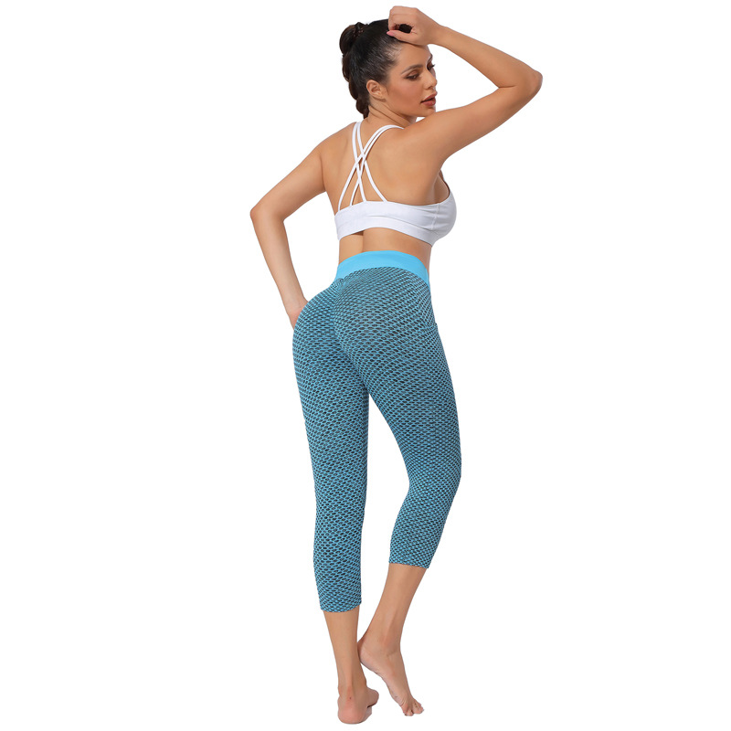 Title 67, Pantalon de yoga court et skinny effet "peach" ...