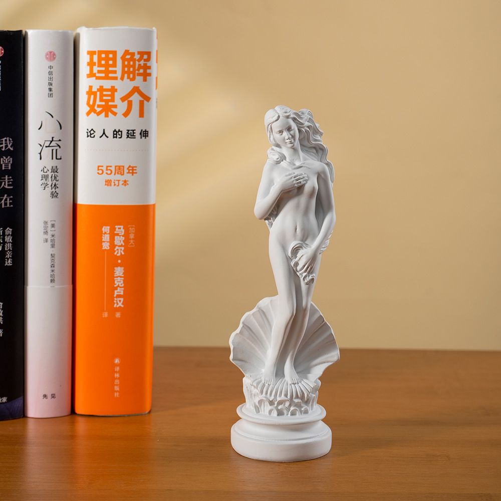 Character Figurine Home Resin Craft Decoration