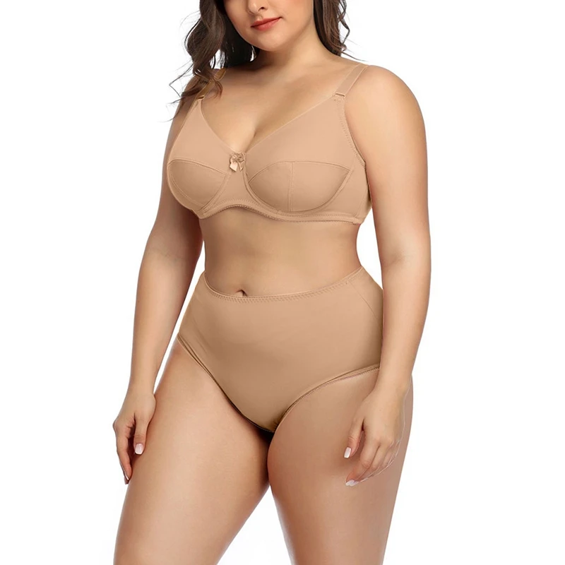 Title 7, Glänzendes Plus-Size BH-Set für einen femininen...