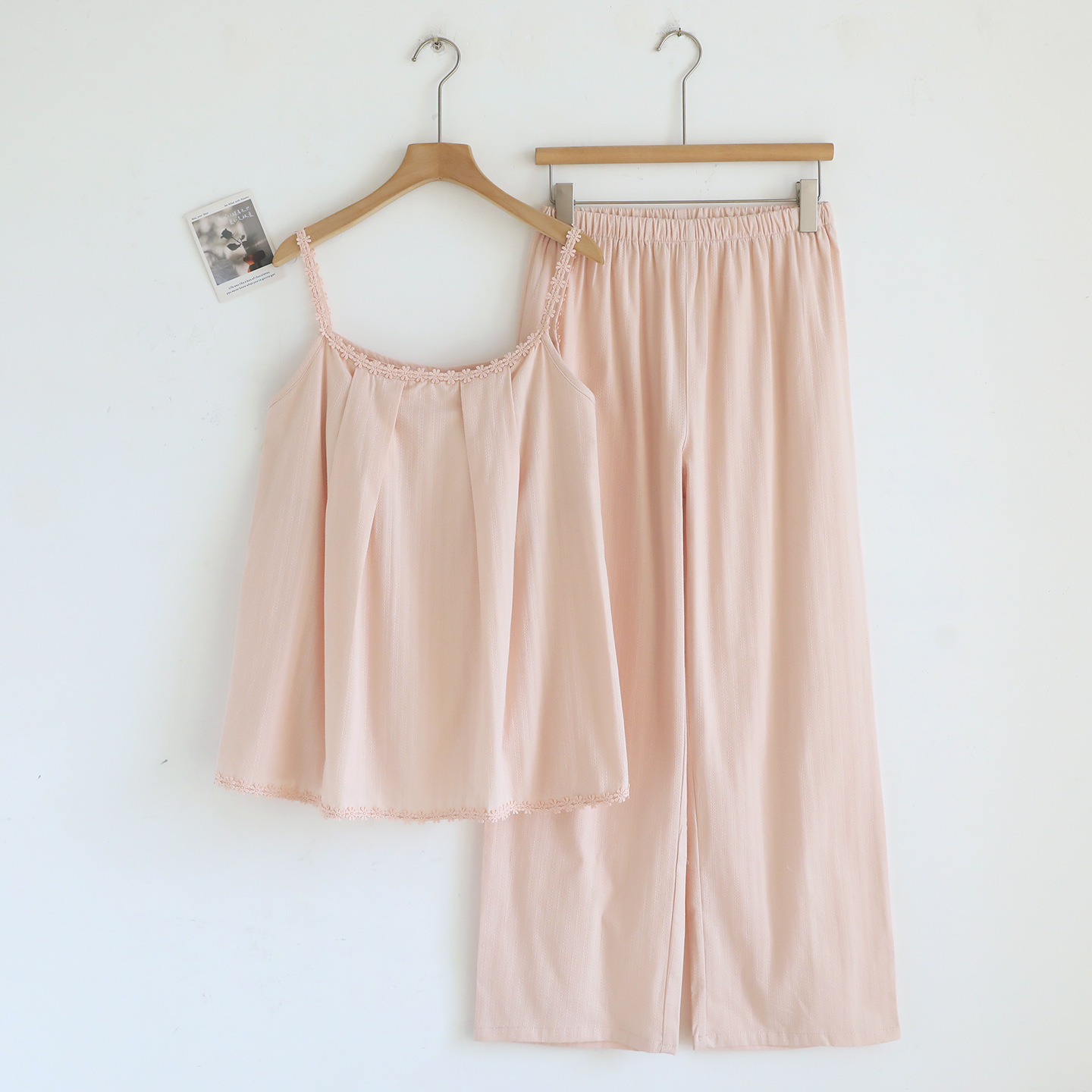 https://cf.cjdropshipping.com/quick/product/3a0a8cb9-51c3-4ac3-9b4e-7c362006777e.jpg