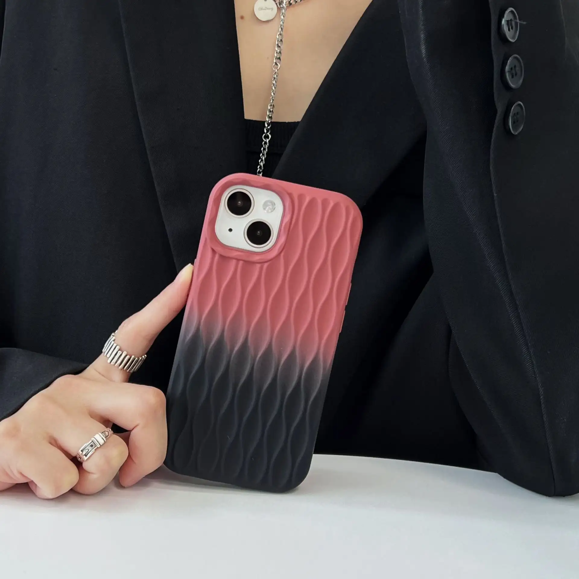 Applicable To Iphone14 Gradient Three-dimensional Water Bottle Pattern Phone Case