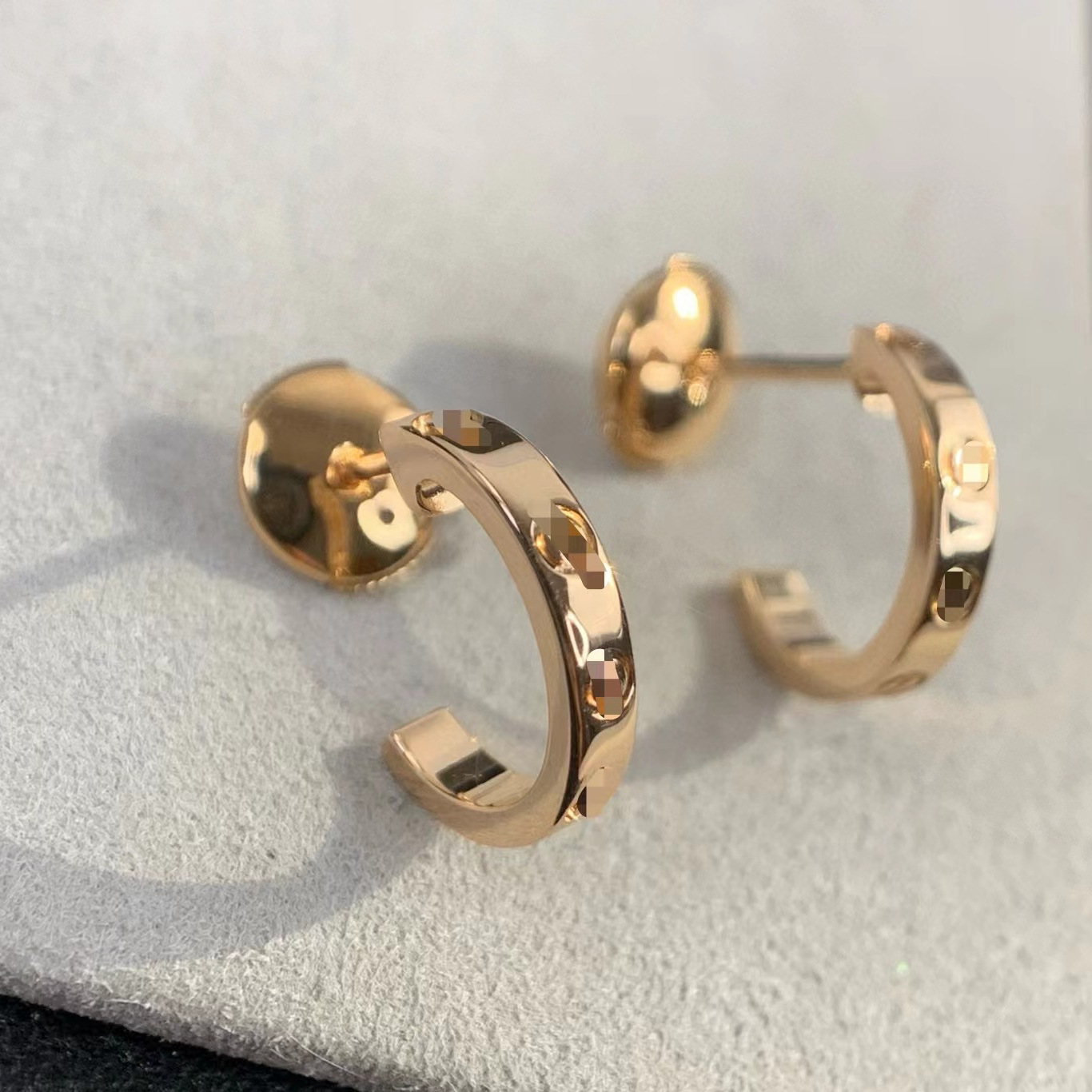Screw C- Shaped Titanium Steel Stud Factory Round Earrings