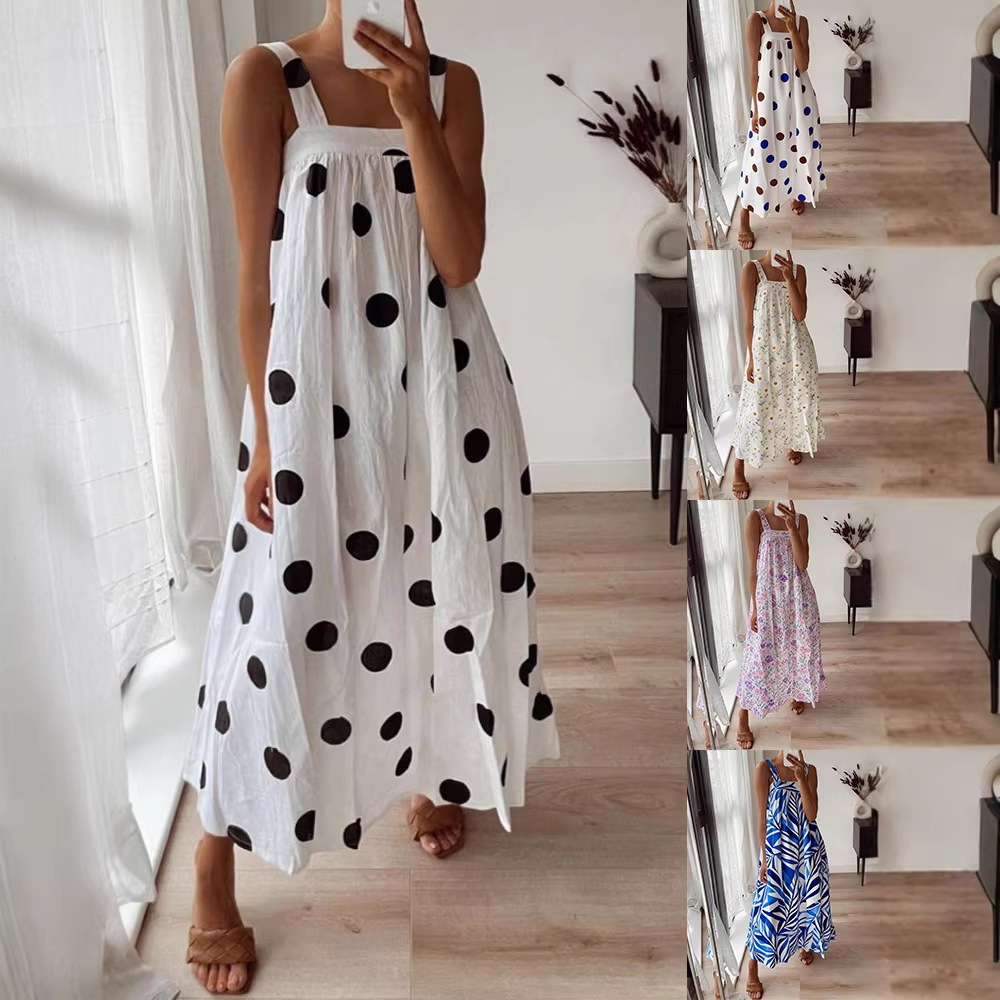 Casual Slip Dress With A Square Neckline And A Standard Digital Print